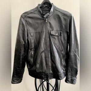 VINTAGE BANANA REPUBLIC BLACK LEATHER MOTO JACKET (L)